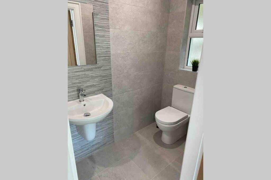 The Forest Chalet - Stunning Studio Apartment Ballycastle Bagian luar foto